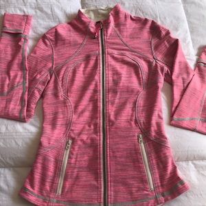 Lululemon forme jacket 🌈FINAL PRICE🌈